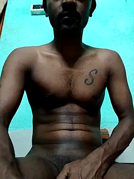 Snapshot of ShinuRoy chatting on 09.19.25 ShinuRoy online show from 09.19.25