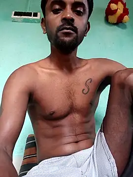 Snapshot of ShinuRoy chatting on 10.15.25 ShinuRoy online show from 10.15.25