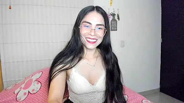 Snapshot of sasha_jonne chatting on 09.24.25 sasha jonne online show from 09.24.25