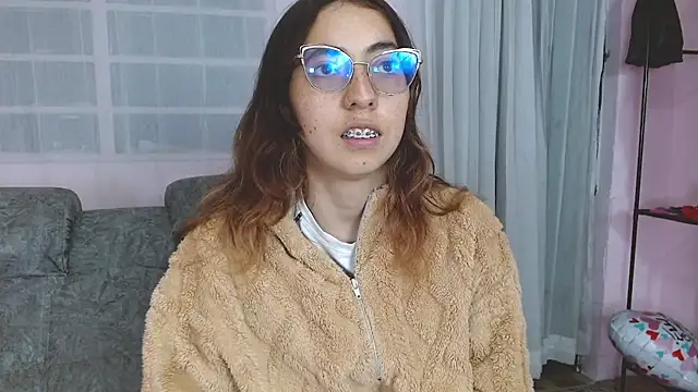 AnnieSparkle online show from 06.23.26