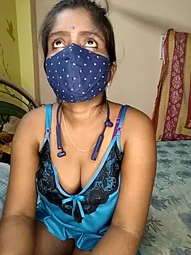 Love143A online show from 09.08.25