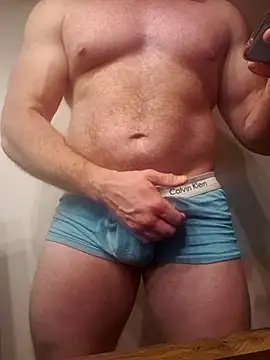 Snapshot of AlphaGymMale chatting on 11.02.25 AlphaGymMale online show from 11.02.25