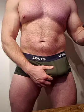 Snapshot of AlphaGymMale chatting on 12.15.25 AlphaGymMale online show from 12.15.25