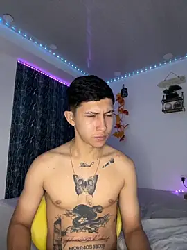 Snapshot of Alejandro_BigCock22 chatting on 09.12.25 Alejandro BigCock22 online show from 09.12.25