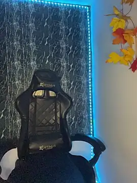 Snapshot of Alejandro_BigCock22 chatting on 11.06.25 Alejandro BigCock22 online show from 11.06.25