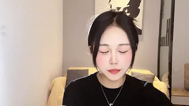 XingKongCOCO-107 online show from 11.28.25