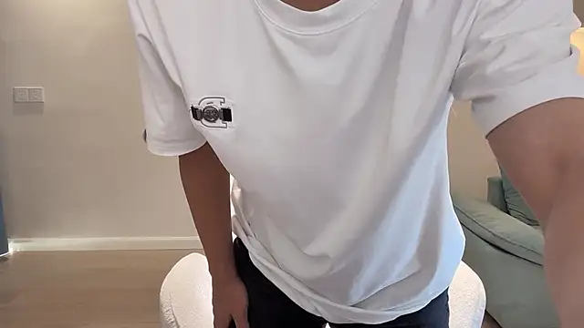 STxuguanhan online show from 10.05.25