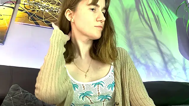 Snapshot of velina__ chatting on 09.10.25 velina online show from 09.10.25