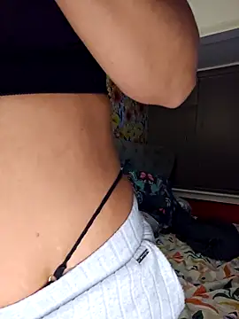 Snapshot of Filthymaddymilfy25 chatting on 02.05.26 Filthymaddymilfy25 online show from 02.05.26