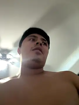 Snapshot of Atrevido_69_4K chatting on 12.04.25 Atrevido 69 4K online show from 12.04.25