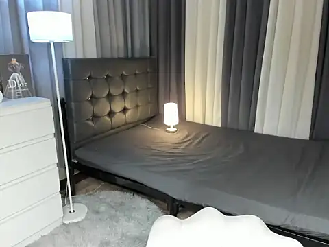 Blaire Samantha online show from 11.11.25