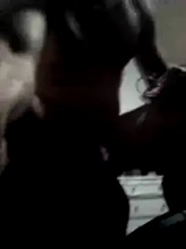 Snapshot of Fine10ne chatting on 11.22.25 Fine10ne online show from 11.22.25