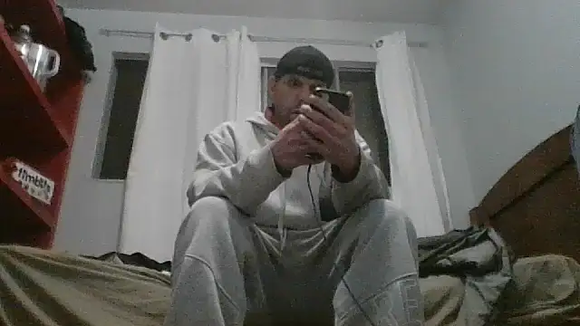 CouplesFuckToy69 online show from 10.29.25