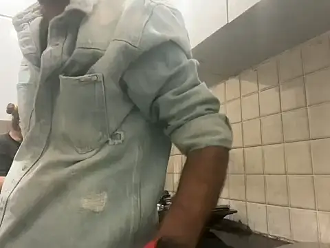 Snapshot of LustyDuoSecrets chatting on 11.12.25 LustyDuoSecrets online show from 11.12.25