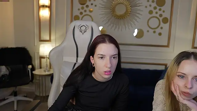 Snapshot of _Lili_054 chatting on 11.04.25 Lili 054 online show from 11.04.25