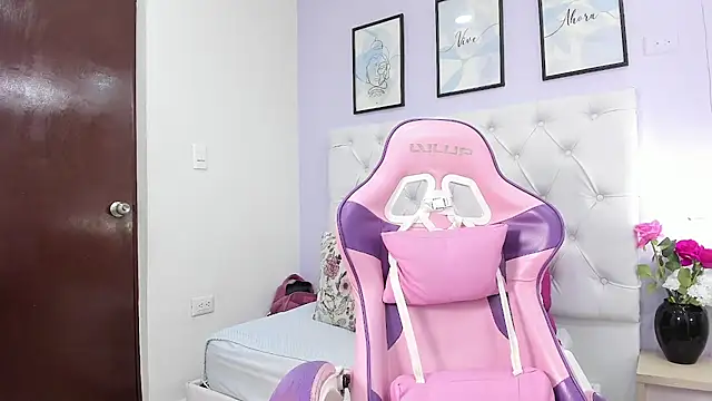 Snapshot of dakota_winslow chatting on 11.20.25 dakota winslow online show from 11.20.25