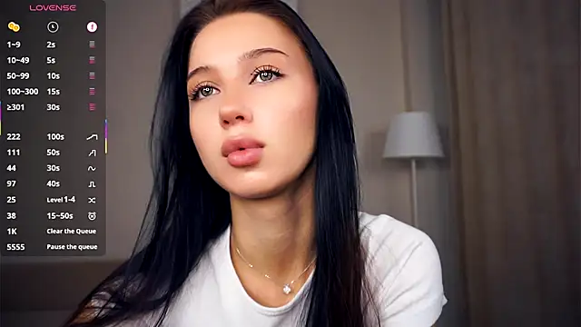 Snapshot of RendaBaatz chatting on 09.22.25 RendaBaatz online show from 09.22.25