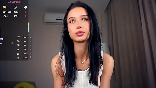 Snapshot of RendaBaatz chatting on 11.04.25 RendaBaatz online show from 11.04.25