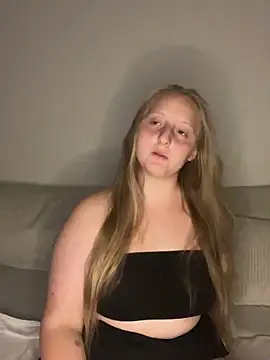 young hailey online show from 09.15.25