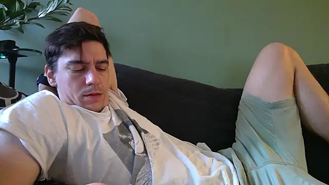 Snapshot of Ador_mask chatting on 09.13.25 Ador mask online show from 09.13.25