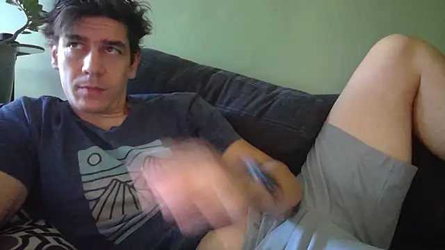 Snapshot of Ador_mask chatting on 09.28.25 Ador mask online show from 09.28.25