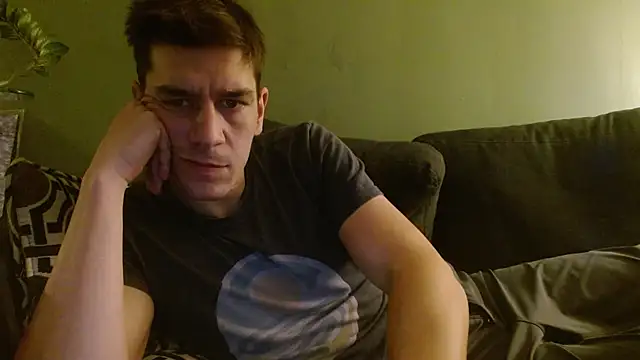 Snapshot of Ador_mask chatting on 11.21.25 Ador mask online show from 11.21.25