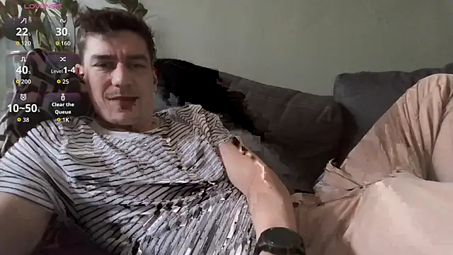 Snapshot of Ador_mask chatting on 04.04.26 Ador mask online show from 04.04.26