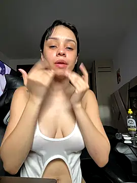 AYTANA CORBERO online show from 09.17.25