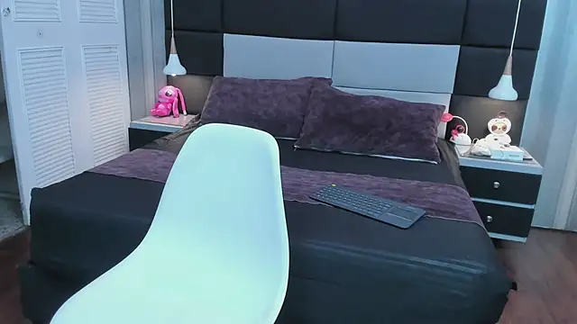 Snapshot of yiyisandoval chatting on 01.09.26 yiyisandoval online show from 01.09.26