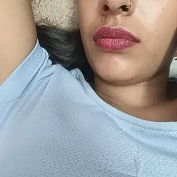 DesiSimran09 online show from 10.31.25