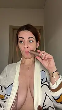 Roxanne Skye online show from 11.20.25