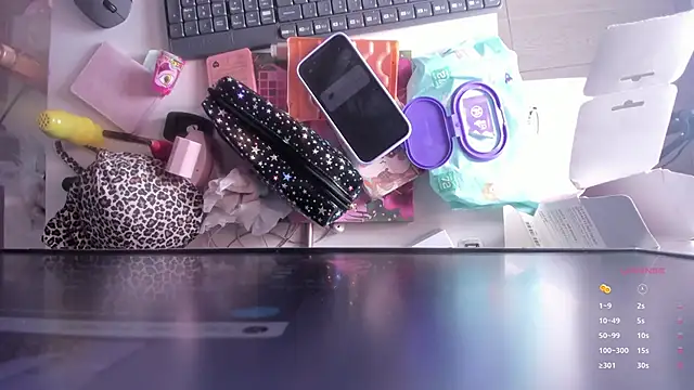 Snapshot of ela_petit chatting on 10.30.25 ela petit online show from 10.30.25