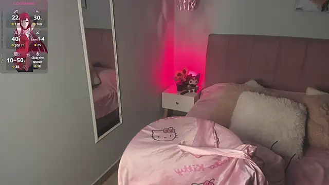 Snapshot of ela_petit chatting on 11.08.25 ela petit online show from 11.08.25