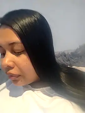 Alessandraa- online show from 02.22.26