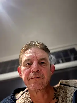 Alwaysmaybe48 online show from 11.02.25