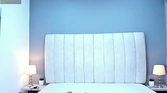 ScarletStarr online show from 11.15.25