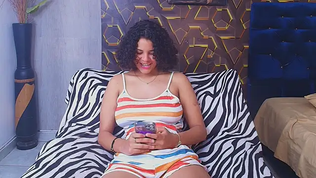 miss leidy  online show from 05.22.26