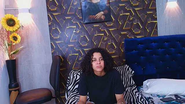 Snapshot of miss_leidy_ chatting on 06.27.26 miss leidy online show from 06.27.26