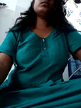 Snapshot of Hot-Jasmin chatting on 10.09.25 Hot-Jasmin online show from 10.09.25