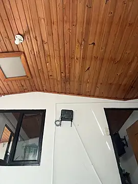 Mia salinass online show from 11.12.25