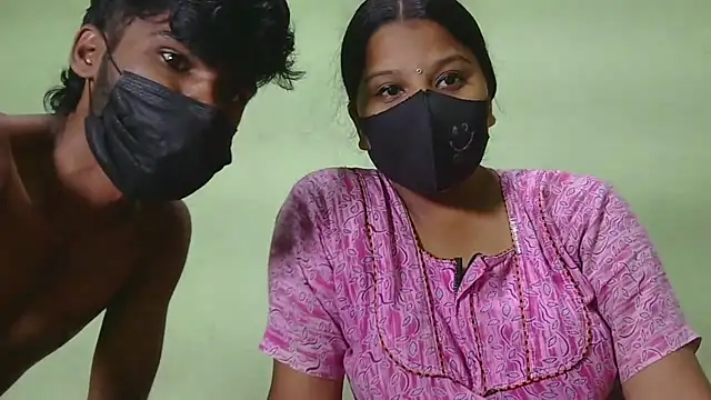 Snapshot of Shneeha_le chatting on 11.06.25 Shneeha le online show from 11.06.25