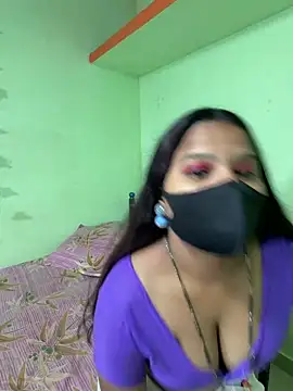 Snapshot of Shneeha_le chatting on 02.12.26 Shneeha le online show from 02.12.26