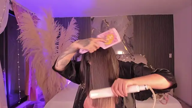 SarahCastro1  online show from 03.26.26