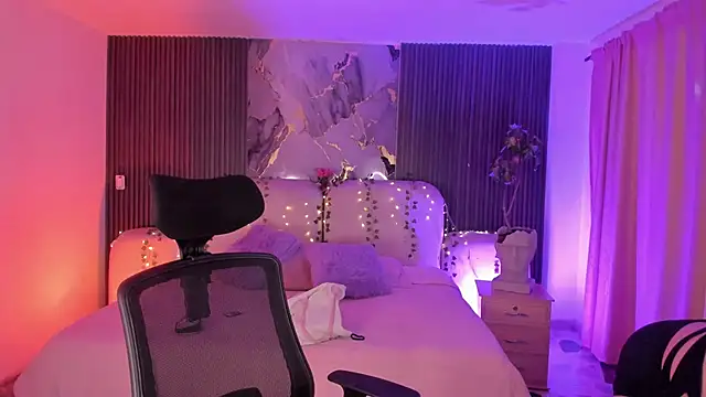 SarahCastro1  online show from 05.24.26