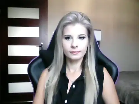 KristineGlow online show from 09.17.25