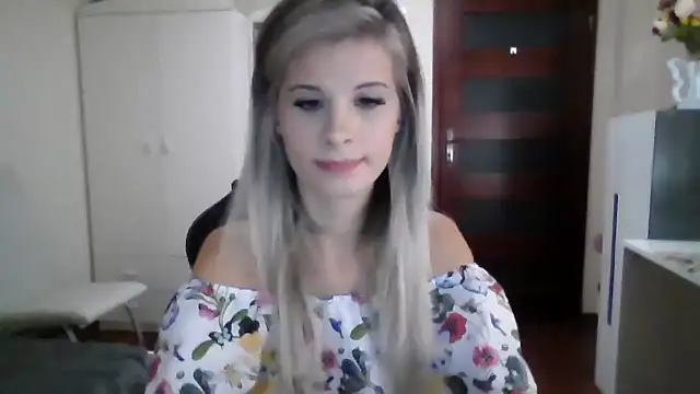 KristineGlow online show from 09.25.25