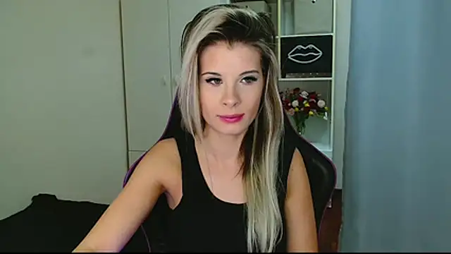 KristineGlow online show from 01.12.26