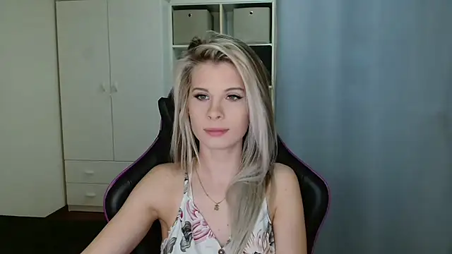 KristineGlow online show from 03.05.26