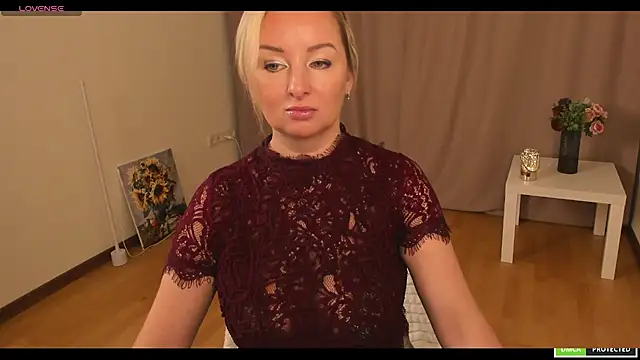 sexmom8 online show from 09.13.25