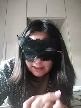 Snapshot of caldaevogliosa81 chatting on 10.15.25 caldaevogliosa81 online show from 10.15.25